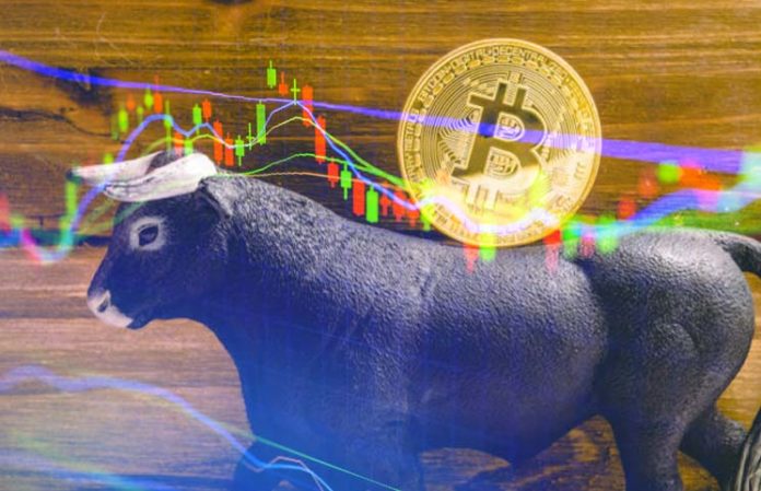 Bitcoin-Forming-a-Bullish-Pattern-Are-we-in-another-10-best-days-for-BTC